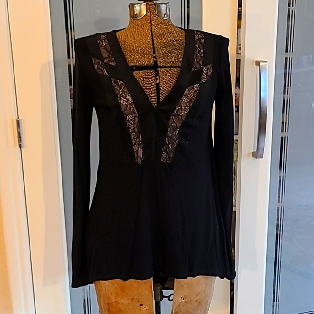 BCBG Top